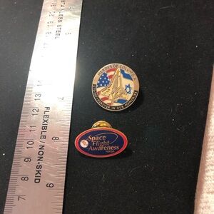 NASA Space Flight Awareness and Heroes is Columbia STS-107 lapel pins
